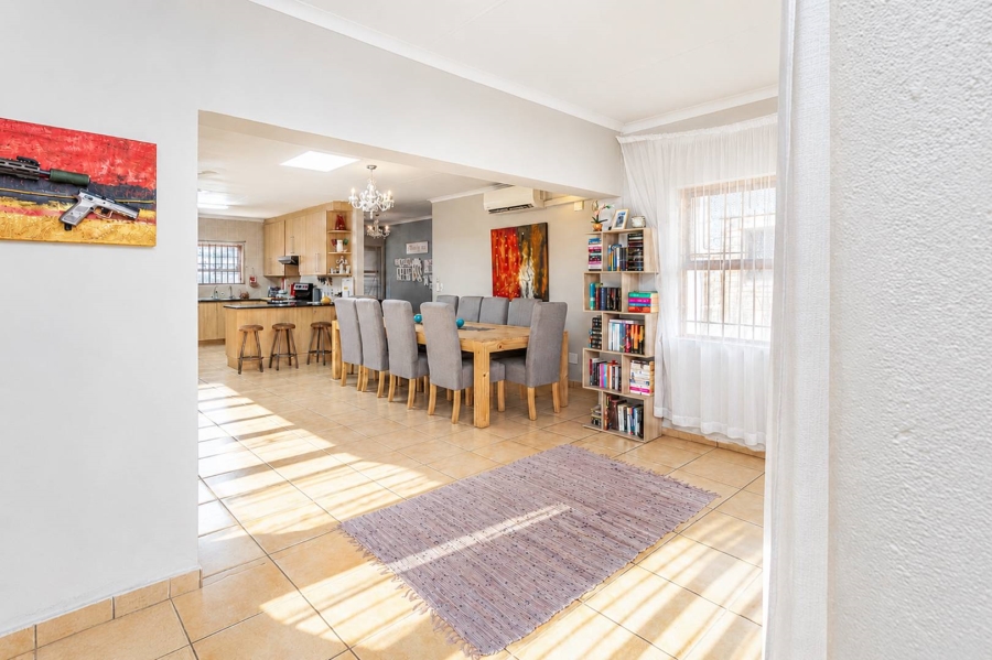 3 Bedroom Property for Sale in Melodie North West